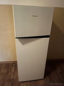 Chladnička s mrazničkou Hisense