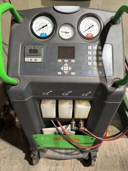 Automatická plnička klimatizácie