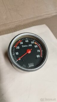 Škoda 105L 120L Otáčkomer