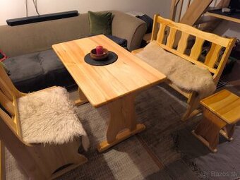 súprava lavica a stolík