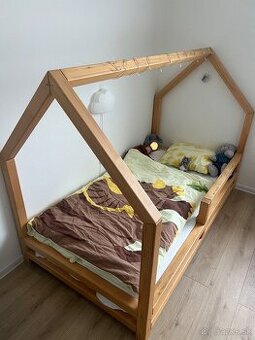 Detska domcekova postel