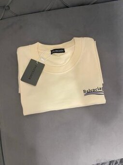 Balenciaga veľkosť S- 55€