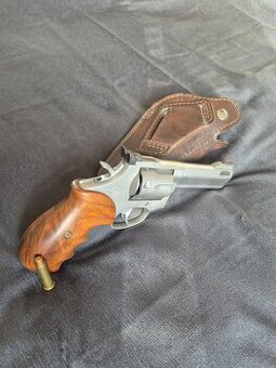 Revolver zn.Taurus 357 Magnum
