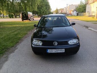 Predám Volkswagen Golf 1.6 Benzin 77 KW