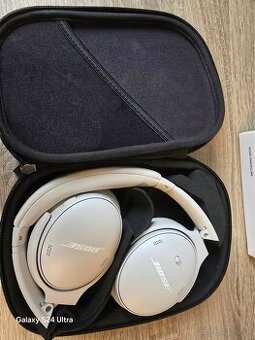 BOSE QuietComfort Headphones biele