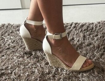 Sandale