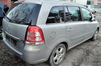 Opel Zafira B 2008 predám DVERE, NARAZNÍK, KAPOTA, MOTOR 2.2