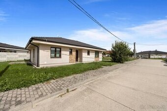 Novostavba samostatného 4 izbového domu, Blatná na Ostrove