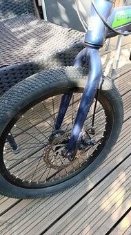 Predám skladací hliníkový bicykel 20"