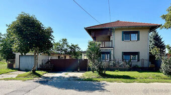 Na predaj čiastočne rekonštruovaný 4-izb. RD s garážou. - 1