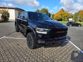 DODGE RAM CREW CAB 5.7 HEMI 4X4 PANORAMA HARMAN