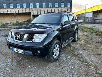 Nissan Pathfinder 2.5 dCi 7 Miestne, ťažné.