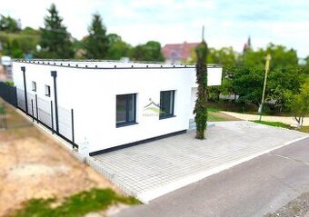 Kvalitná moderná NOVOSTAVBA s pozemkom 550 m2 - 1