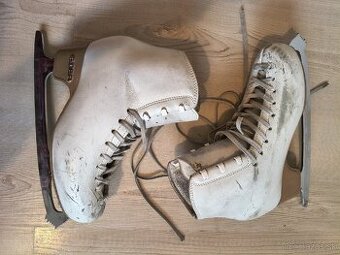 Krasokorčule Edea (veľkosť 230) – kvalitné a ľahké