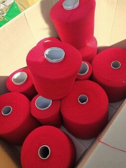 Mega velká priadza-cervena