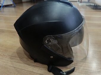 Predám prilbu na motorku
