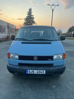 VW Transporter T4 2,5TDI 75Kw , 9 míst