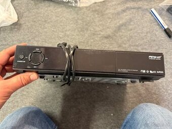 Predám satelitný príjmač AMIKO HD8300 Series