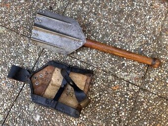 Nemecká skladacia lopatka