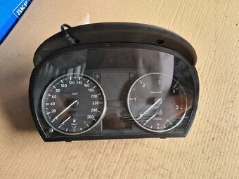 Budíky BMW E90 916684602