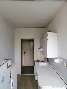 Znížená cena 1 izbový byt Brezová pod Bradlom - 1