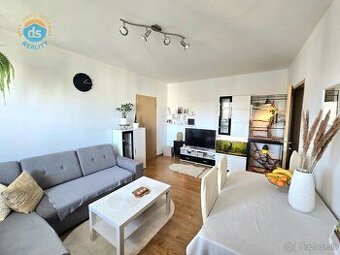 Na predaj byt 2+1, lodžia, pivnica, 46 m2, Nemšová
