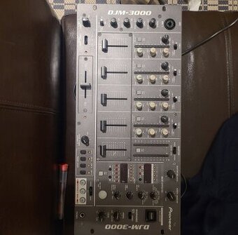 Profesionálny mixážny pult Pioneer DJM-3000