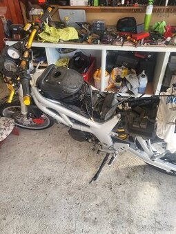 Suzuki sv 650 - 1