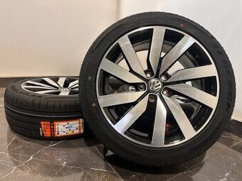 VW Passat 3G B8 & GTE r18 Marseille 3G0601025P