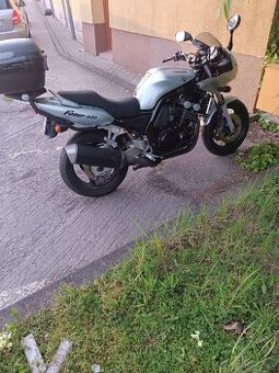 Yamaha Fazer 600
