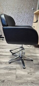 Kadernicke hydraulické kreslo