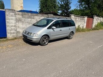 Vw sharan 81kw 7 miestny