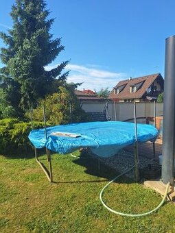 Trampolína 300