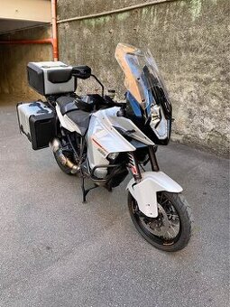 KTM 1290 super adventure