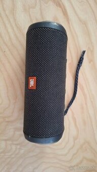 JBL flip 4