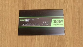 Predám menič napätia z 12V na 230V