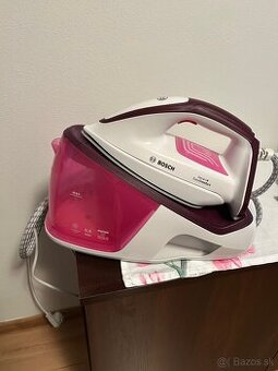 Bosch naparovacia žehlička / žehliaca stanica