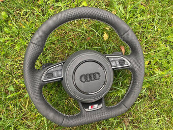 VYHRIEVANY AUDI VOLANT - ZREZANY - PERFOROVANA KOZA