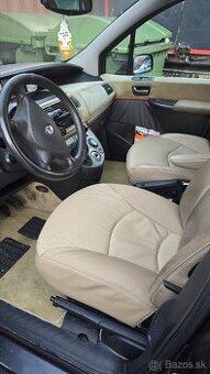 Predné sedadlá Peugeot 807