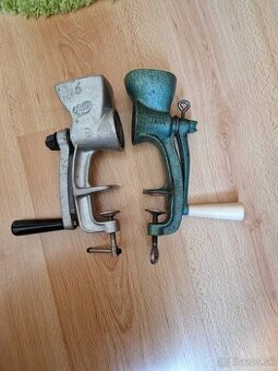 2x retro mlyncek na mak