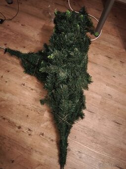 Darujem Vianočný stromcek - 1