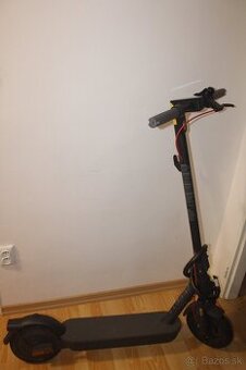 XIAOMI 4 Lite V2 elektrická kolobežka