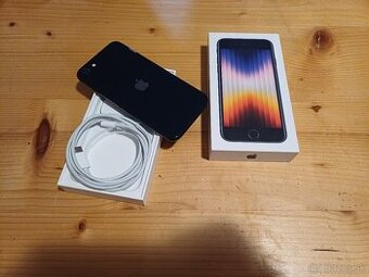 Apple iPhone SE 2022 batéria 100%