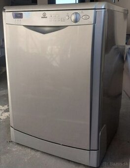 Umývačka riadu indesit