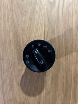 Octavia 2 prepinac svetiel