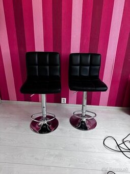 Výškovo nastaviteľné čierne barové stoličky 2ks