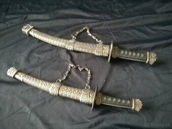 staré šabličky -meče