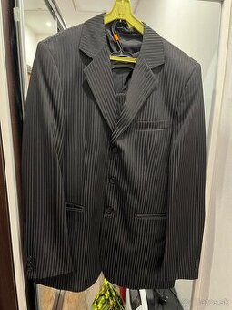 Predám pánsky oblek krásny