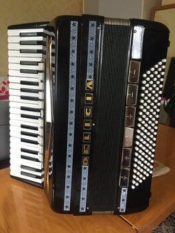 Akordeón Delicia 120 basov + kufor