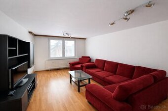 Slnečný a priestranný 3-izbový byt 70 m² Martin, Jahodníky,
